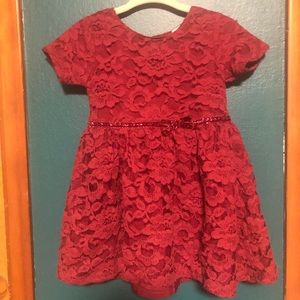 💃🏻👶Carter’s red lace holiday dress